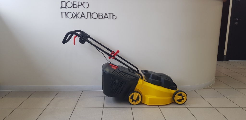 Триммер CHAMPION Т438S-2 (неразъемн.прям. 1,25кВт 42,7см? 6,6кг HT21+40/255/25,4 U-ручка)