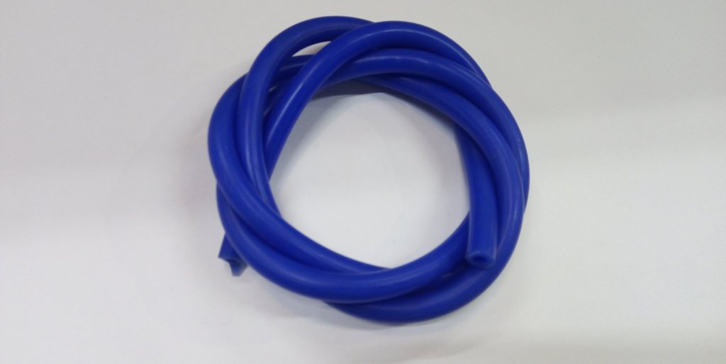 Бензошланг скутер, мопед синий силикон d=8(4) mm (1м) 