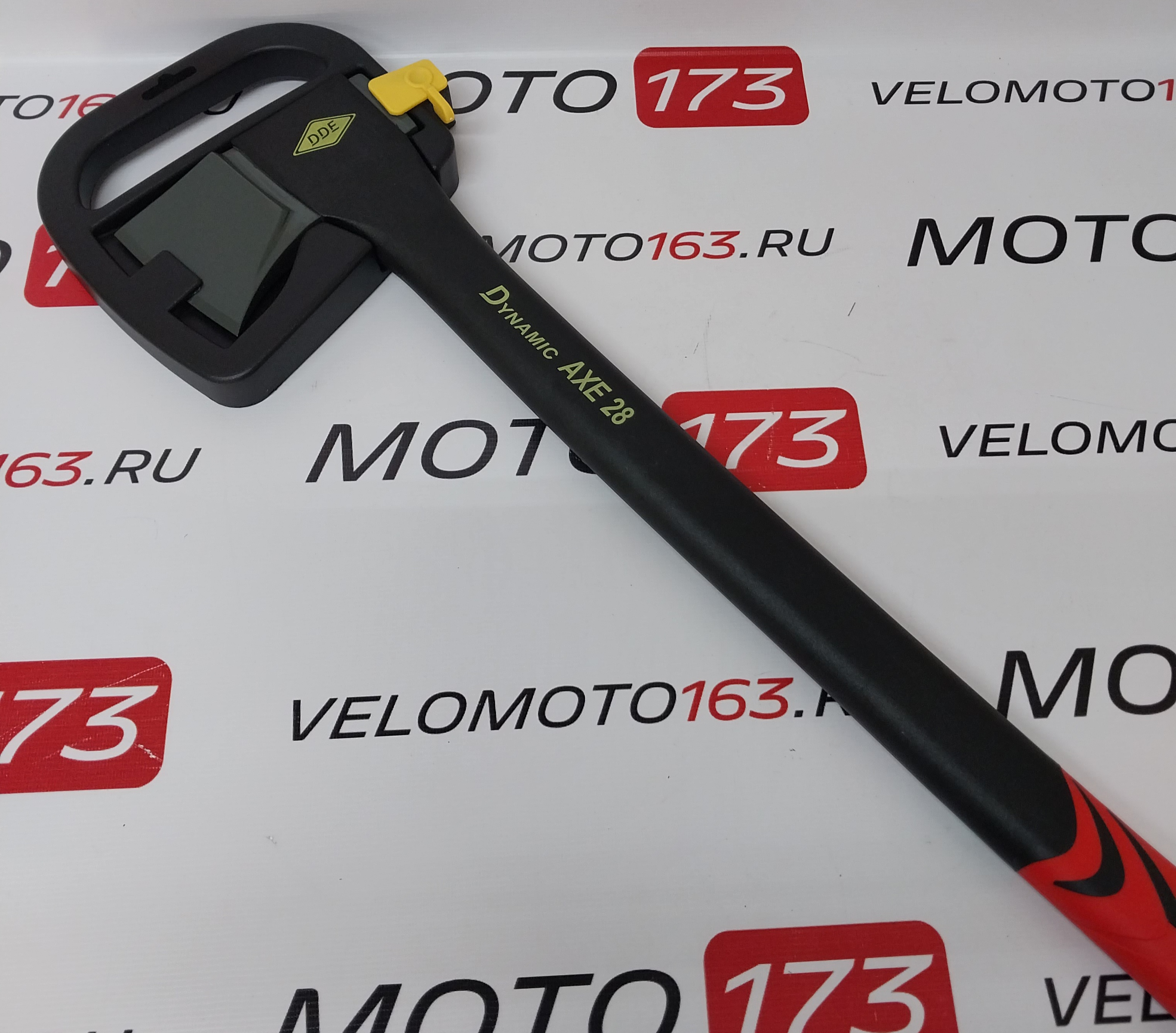 Топор  -колун DDE Dynamic AXE28 710 мм, 1550 г.