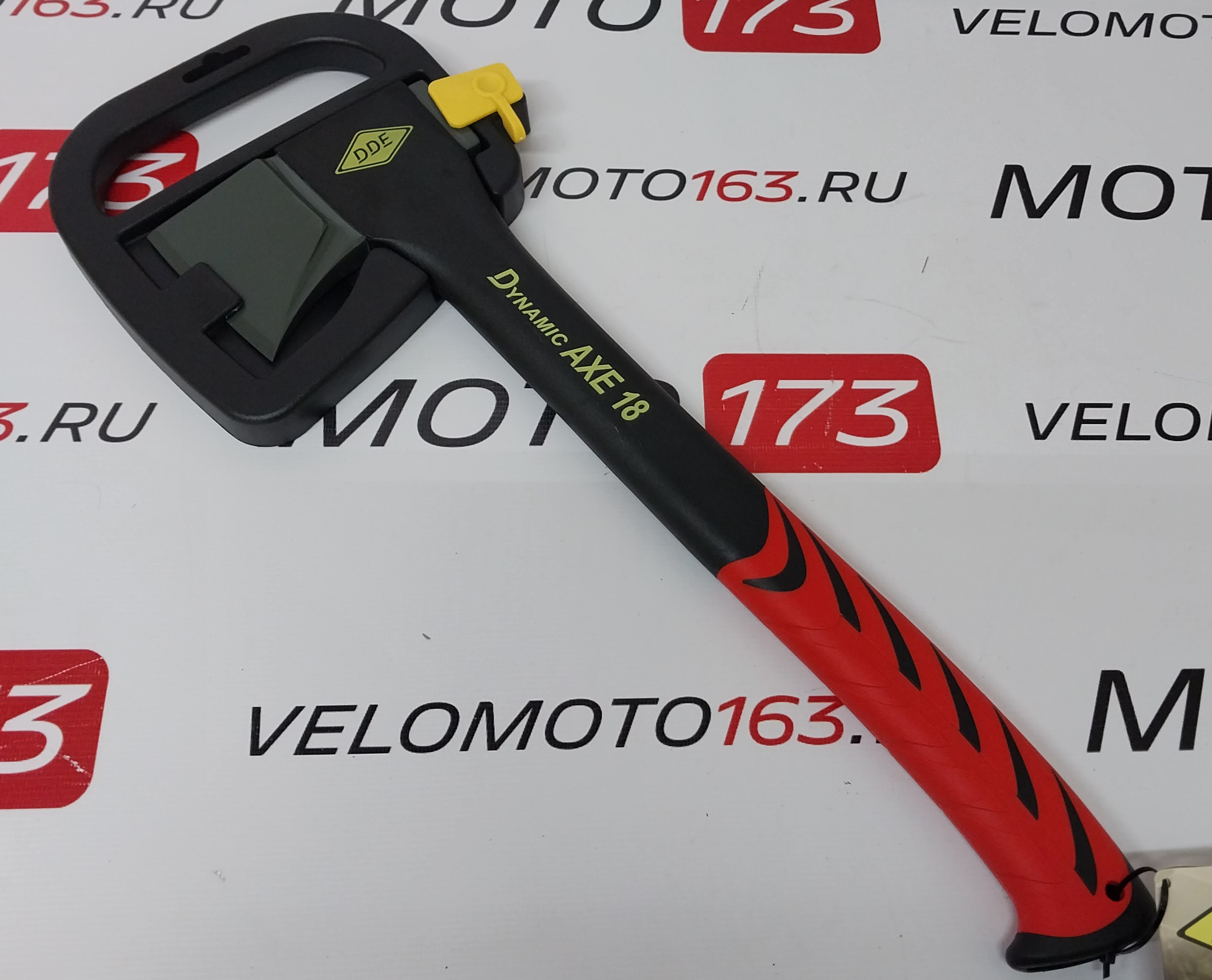 Топор -колун DDE Dynamic AXE18 универсальный, 445 мм, 950 г.